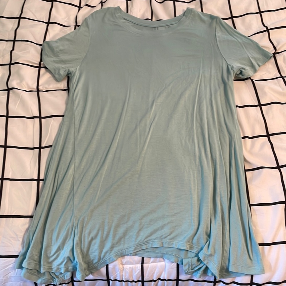 Women’s tunic top size small